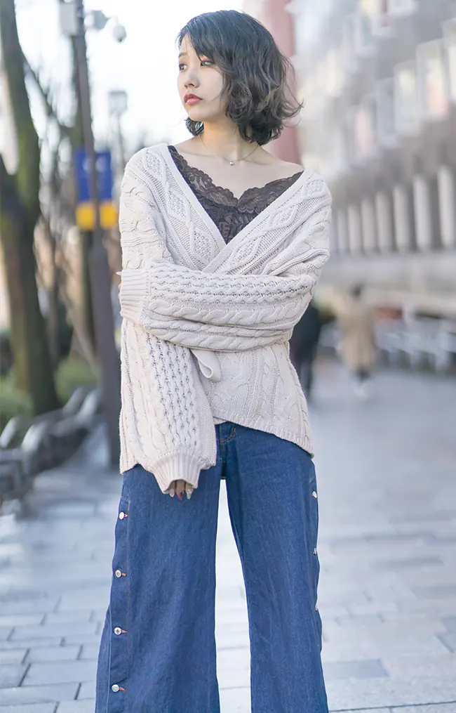 女性のデニムスナップ